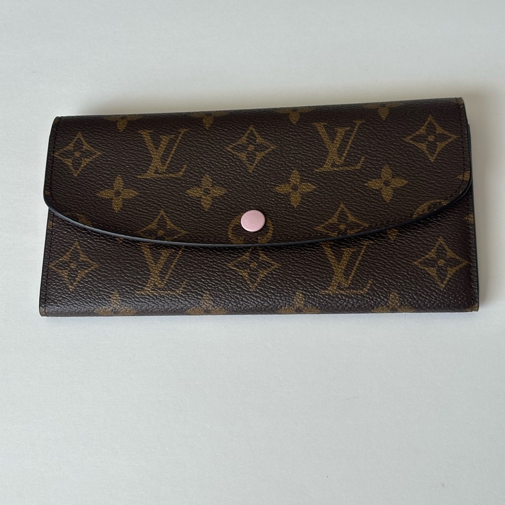 Louis Vuitton Emilie Wallet